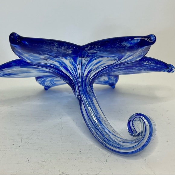Vintage 90s Italian Murano Glass Blue Lilly Flower with Curling Stem - Picture 11 of 16